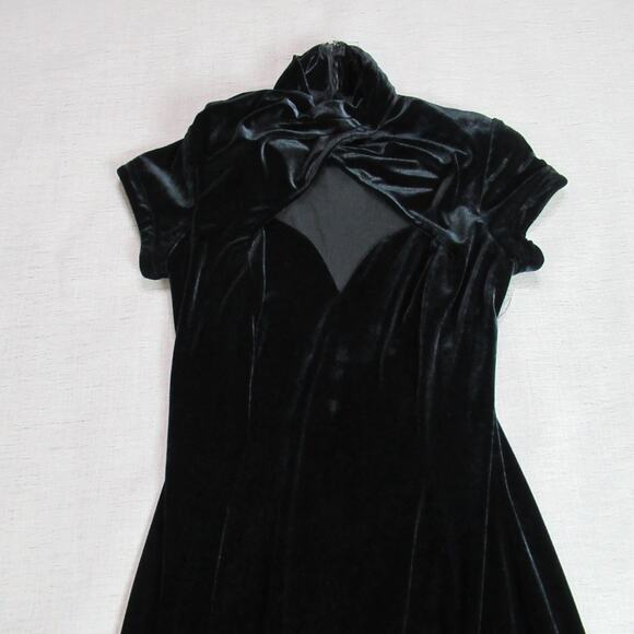 Vintage Night Way Dress Size 10P Black Velvet Y2K 90s Vamp Goth Prom Gown USA - Picture 3 of 10